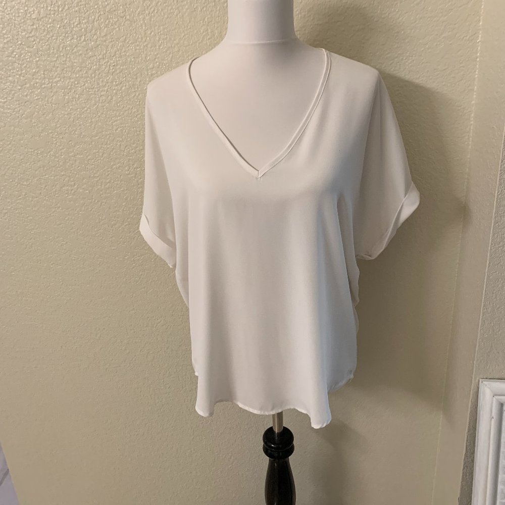 Lush Flowy Ivory Cuff Sleeve V-Neck Top Small